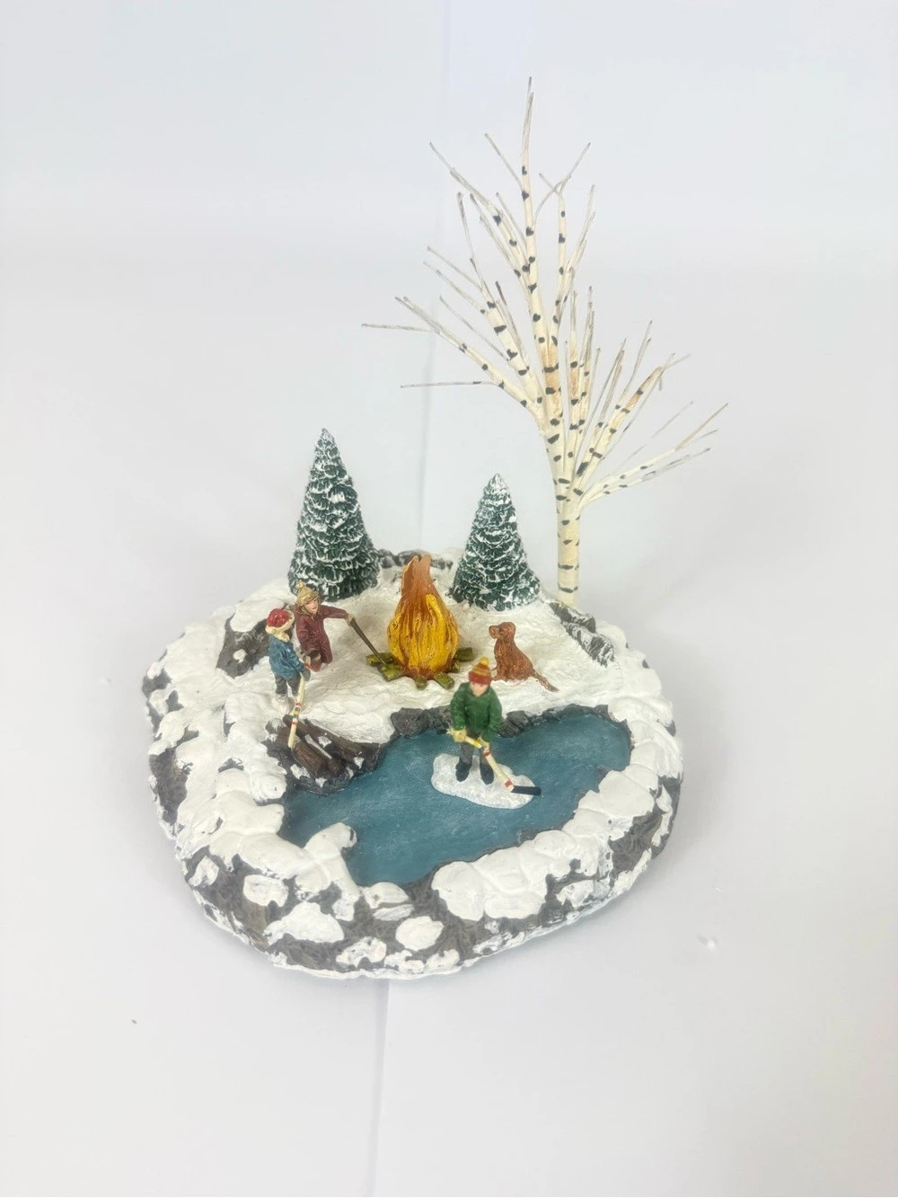 VTG Terry Redlin Hawthorne Village Winter Memories Skating Pond W/Hockey Player